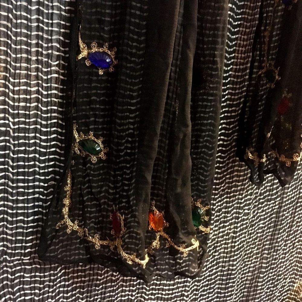 Silky Scarf w Jewels